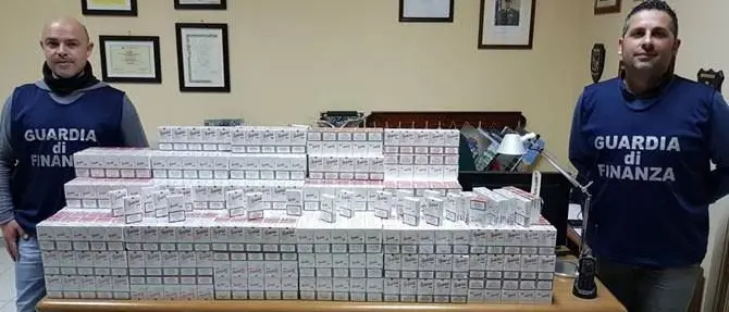 In viaggio con 40 chili di sigarette di contrabbando: arrestato a Villa San Giovanni