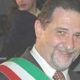 Abuso d’ufficio, il prefetto sospende il sindaco di Molochio