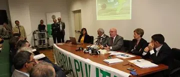 Rifiuti, Oliverio: '220 milioni di euro per il nuovo piano regionale'