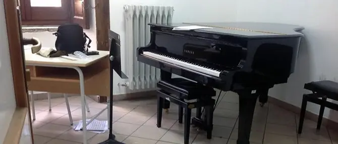 Vibo: sparò all'insegnate e amante della figlia, condannata a 5 anni di reclusione