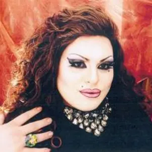 La Drag Queen che ha sfidato la cultura mafiosa VIDEO