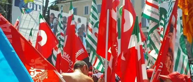 Sindacati uniti contro la Legge di stabilità: rimossi i blocchi di protesta