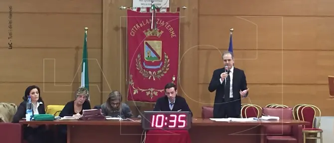Lamezia, approvato in consiglio l'assestamento di bilancio