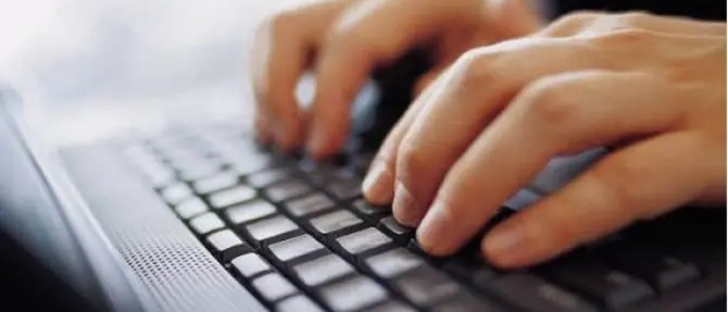 Era in possesso di oltre 10mila foto e filmati pedopornografici: arrestato a Reggio 32enne