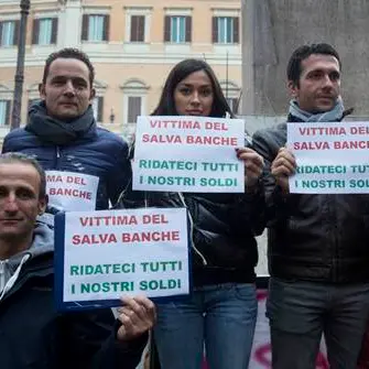 Salva banche, pensionato perde tutto e si toglie la vita