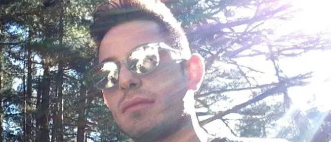 Cosenza, 27enne trovato senza vita davanti al pc. Probabile l'arresto cardiocircolatorio