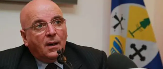 La scalata senza protezione del Presidente Oliverio