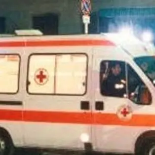 Cosenza: scontro tra tre veicoli, un morto e diversi feriti