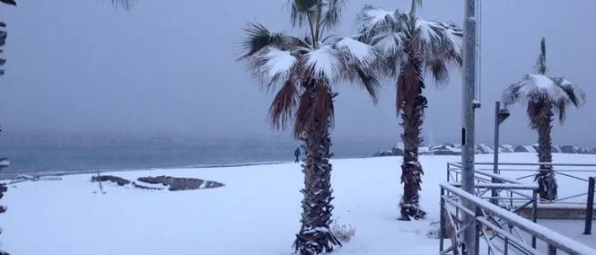 Maltempo: arriva il gelo, neve anche sulle coste