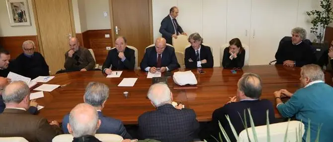 Oliverio incontra i Sindaci dell'Alto Tirreno cosentino. 'Riaprire ospedali di Praia a mare e Trebisacce'