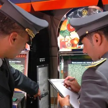 Giochi online gestiti dalla mafia: 11 arresti NOMI-VIDEO
