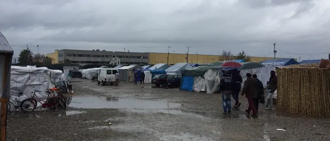 Tra gli immigrati di Rosarno, tra degrado e vergogna