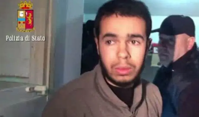 Arresto foreign fighter, gli inquirenti: 'contatti telefonici con l'Isis'