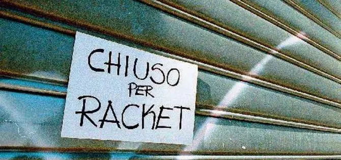 Escalation di intimidazioni a Lamezia: rispunta l’ombra del racket