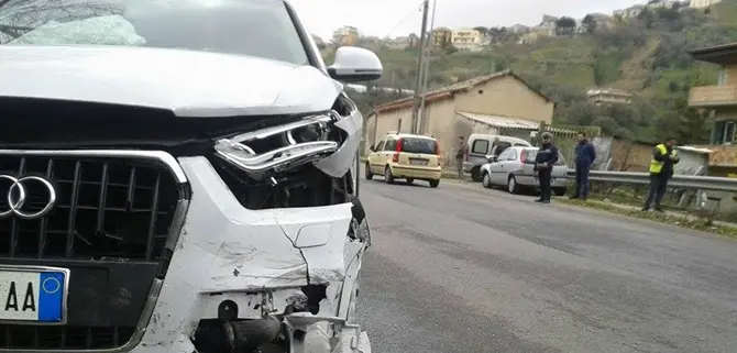 Incidente stradale nel vibonese, operato sedicenne