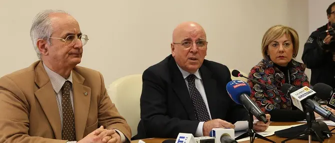 Gestione rifiuti, Oliverio: ‘Basta discariche, si a nuovi impianti’