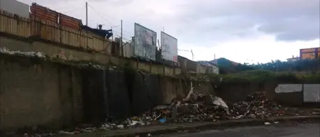 Quel campo rom affacciato sull’ospedale -FOTO