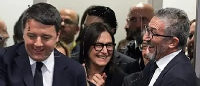 Renzi a Cosenza: ‘A Roma solo polemiche, noi stiamo dalla parte di chi lavora’ - FOTO