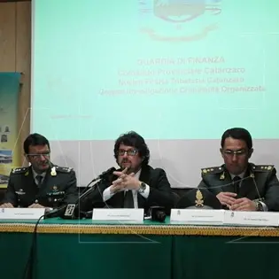 Lamezia, sequestrati beni per 500milioni di euro. Sigilli anche al centro commerciale 'Due Mari' FOTO-VIDEO