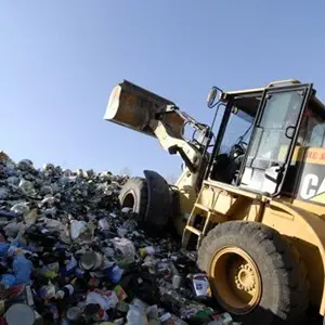 Rifiuti, fondi bloccati ai comuni morosi