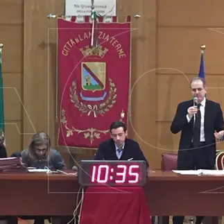 Lamezia, sparito un debito dai bilanci. Mascaro: ‘Presentato esposto in Procura’