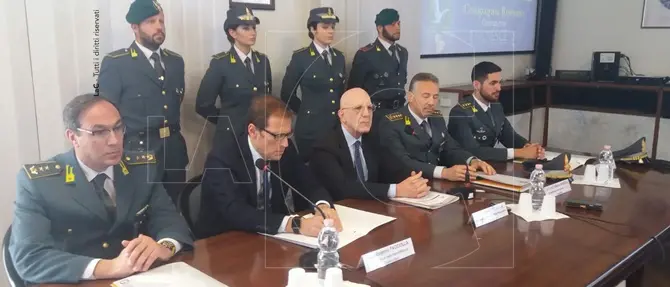 'Furbetti del cartellino' all'Asp, blitz a Cosenza: 12 misure cautelari NOMI-VIDEO