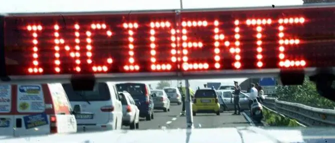 Incidente sulla Ss 534, muore una giovane donna