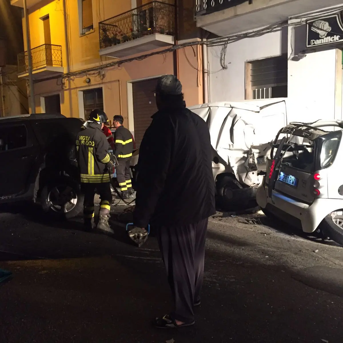 Incidente mortale a Reggio: muore un giovane