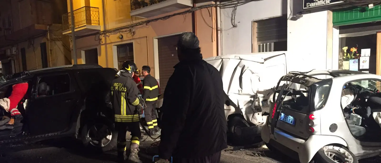 Incidente mortale a Reggio: muore un giovane