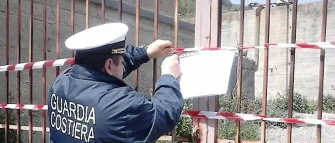 Depuratore in stato di abbandono e liquami nel vallone, sequestrato impianto nel reggino