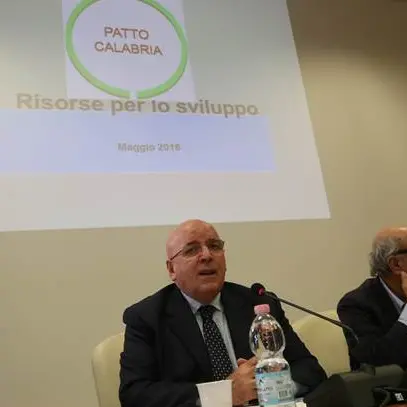 Patto per la Calabria, il presidente Oliverio ha illustrato i contenuti