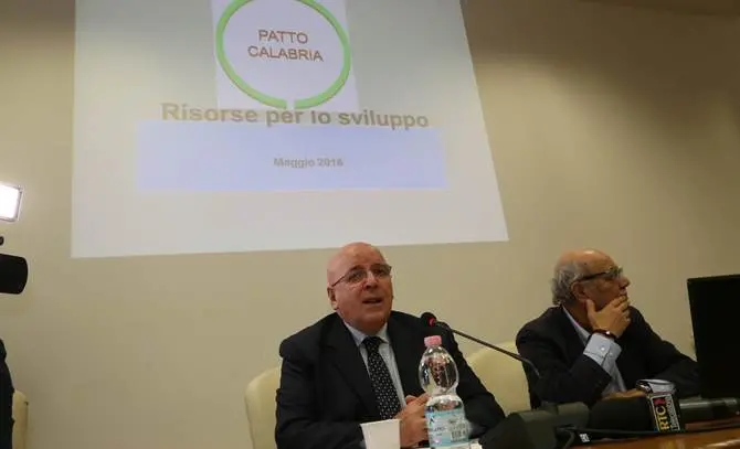 Patto per la Calabria, il presidente Oliverio ha illustrato i contenuti