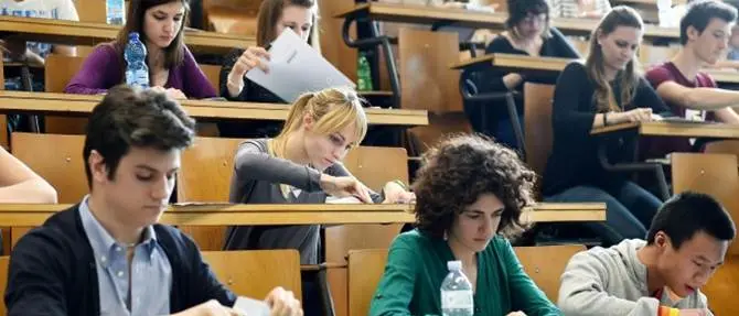 Talenti in fuga dal Mezzogiorno, in un anno 23mila giovani al Centro-Nord