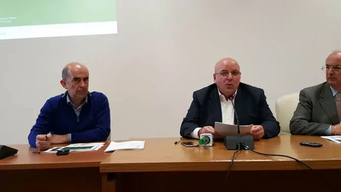 Trasporti, il presidente Oliverio e l'assessore Russo hanno presentato il piano regionale - VIDEO