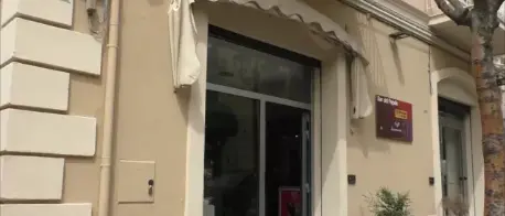 Libri al posto delle slot FOTO-VIDEO