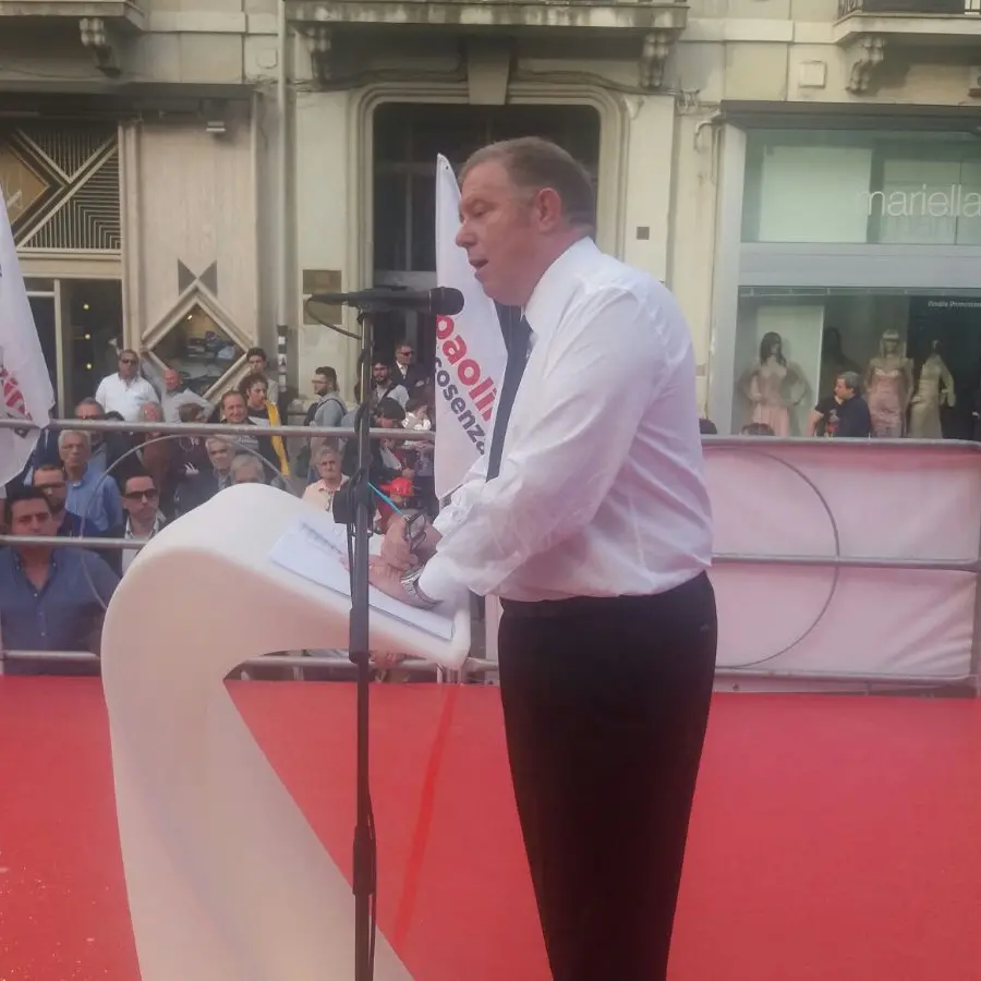 Anche Pino e Katya Gentile ad ascoltare Enzo Paolini