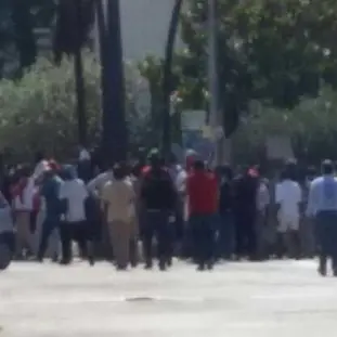 Sale la tensione a San Ferdinando: protesta dei migranti