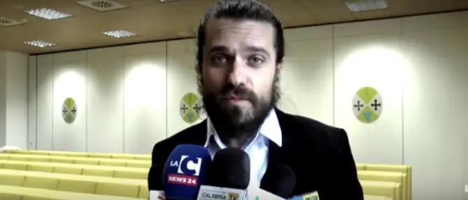 ‘Non siamo terra di conquista! Ripulite i nostri mari’