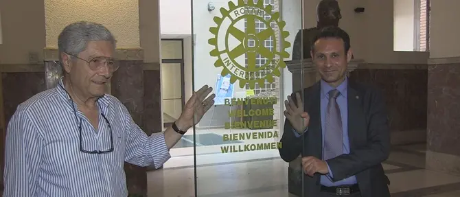 Rotary Vibo, donati dei cartelli di benvenuto alla cittadinanza