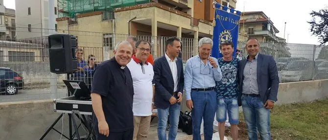 Il Rotary Vibo consegna i giochi alla Sacra famiglia