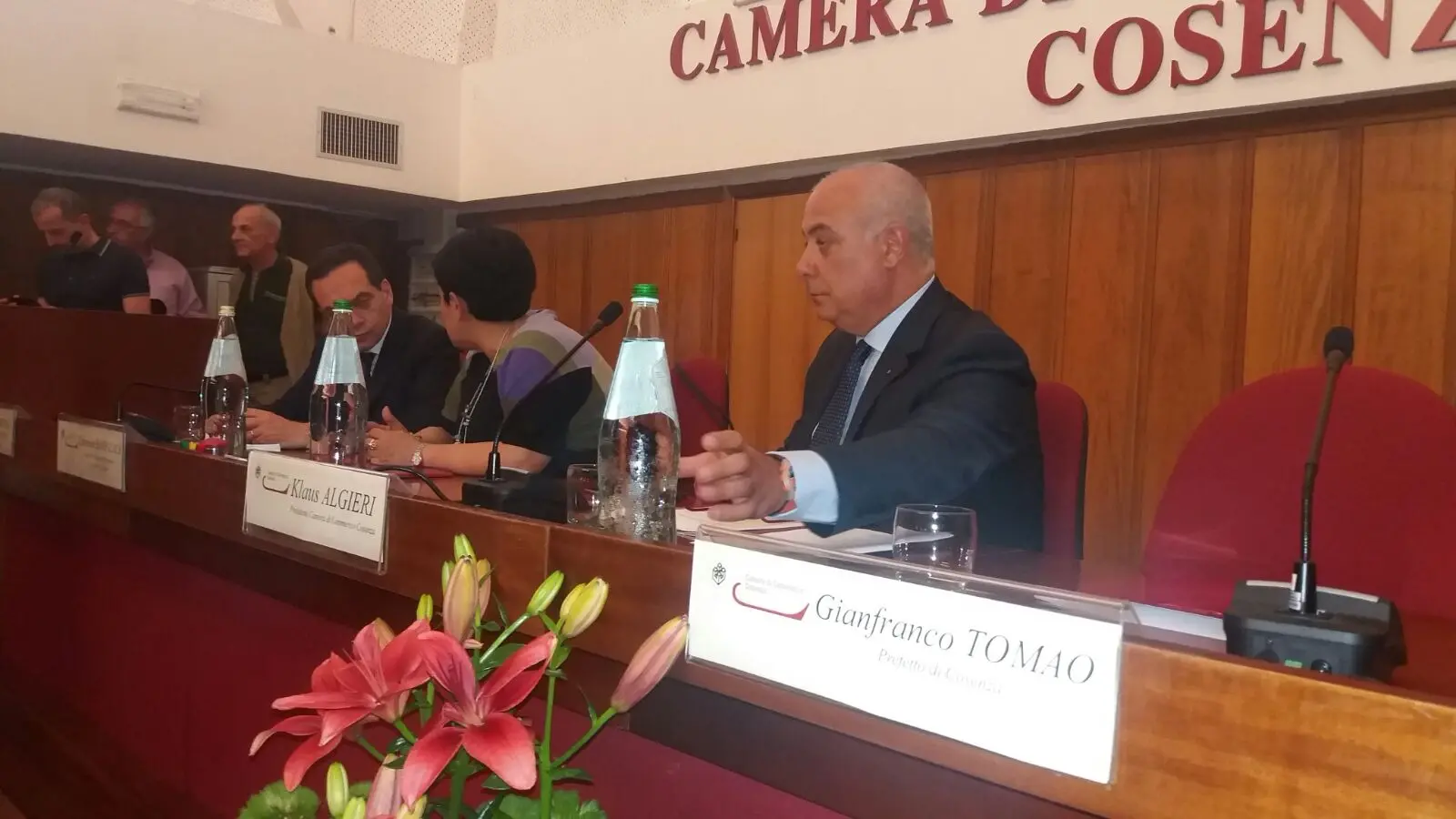 Cosenza, la Camera di Commercio premia 31 imprese storiche