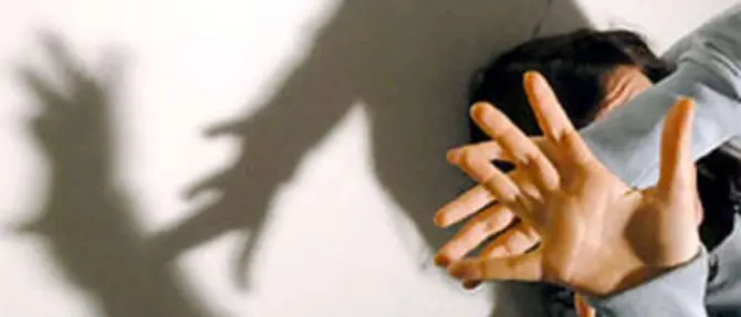 Molesta l’ex moglie nonostante divieto: arrestato 41enne a Crotone