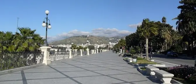 Reggio, ennesima chiusura dei gazebo sul lungomare