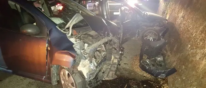 Grave incidente nel Cosentino, cinque feriti