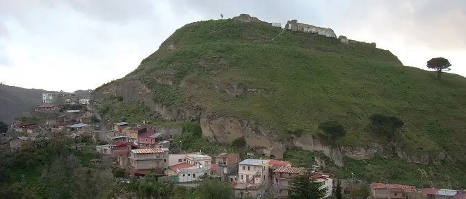 Il tradimento: così i Falcone hanno “venduto” l'ex pentito Greco al suo rivale