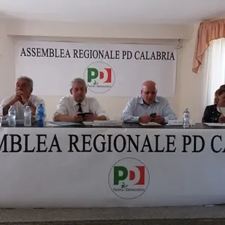Il Pd a Camigliatello, Magorno: “Il partito deve ripartire dal basso”