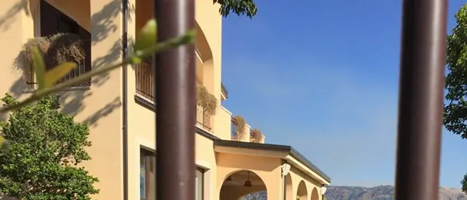 Caso Caridi, la moglie a Klaus Davi: “Mio marito è fuori Reggio” - VIDEO