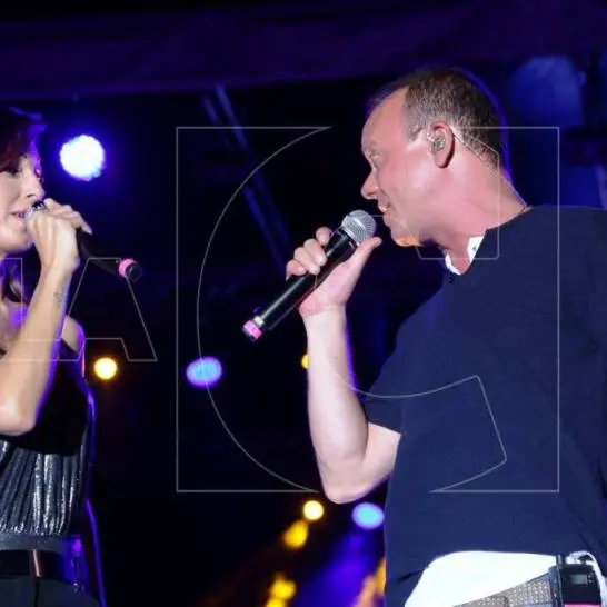 VIDEO - Pienone a Tropea per Gigi D’Alessio e Anna Tatangelo