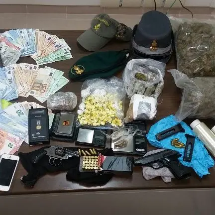Armi, droga e denaro: un arresto a Lamezia
