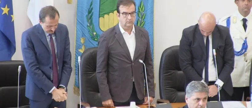 Terremoto, a Cosenza un minuto di silenzio per le vittime